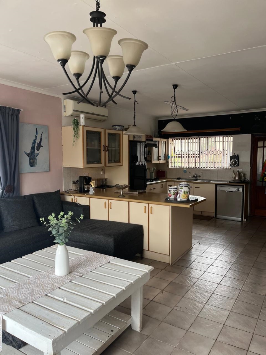 5 Bedroom Property for Sale in Noorsekloof Eastern Cape